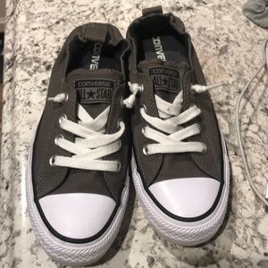Like new gray converse all star ⭐️